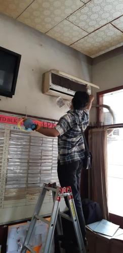 44767749_2416150115068729_2129165028367007744_n