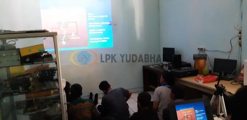 44816776_2416151608401913_7735633199887286272_n